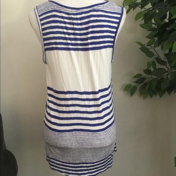 Asymmetrical - Picture 4 of 7